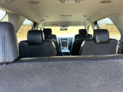 Used 2010 GMC Acadia SLT image 5