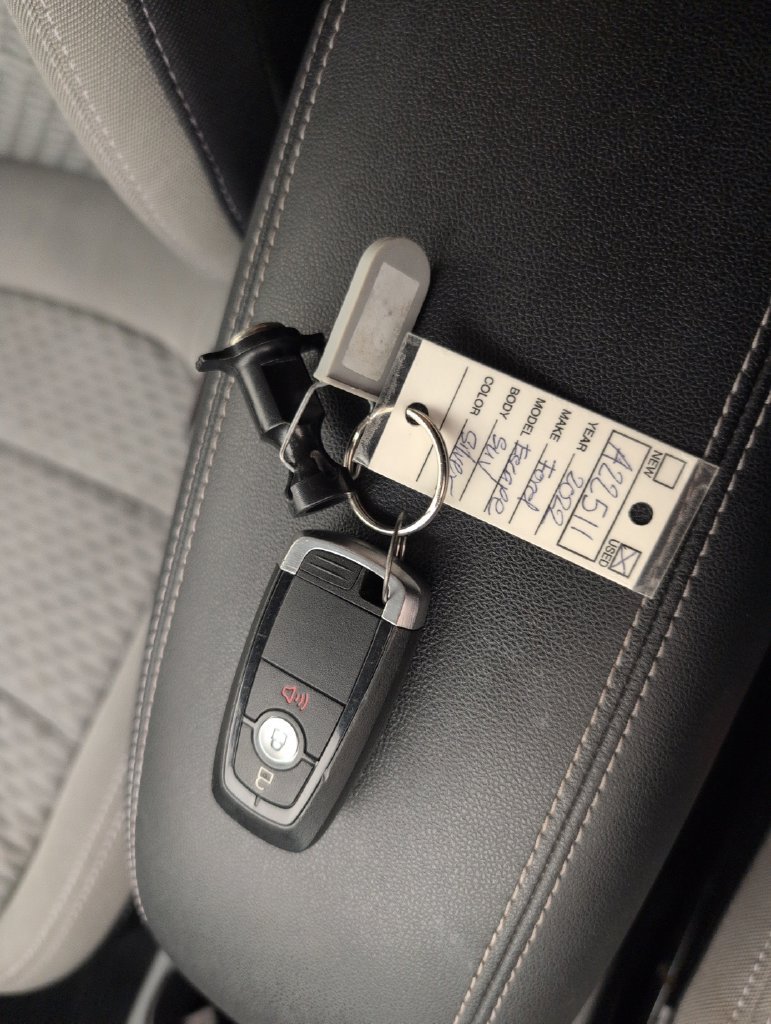 Used 2022 Ford Escape SE w/ SE Sport Appearance Package FWD image 40