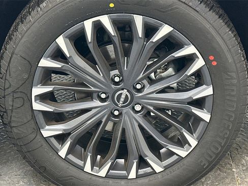 New 2026 Nissan Rogue Platinum image 18