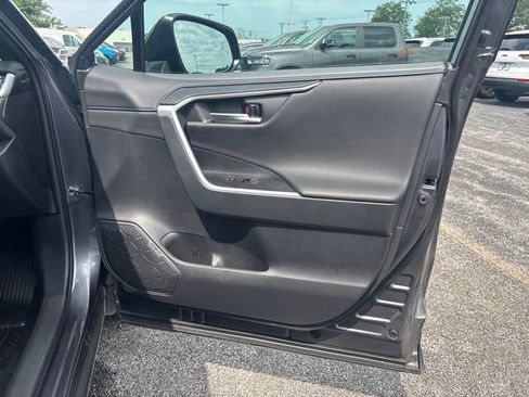 Used 2023 Toyota RAV4 XSE AWD/4WD image 19