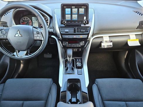 New 2025 Mitsubishi Eclipse Cross SE image 13