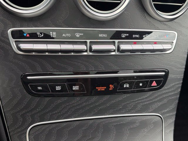 Used 2021 Mercedes-Benz GLC 300 4MATIC w/ AMG Line image 21