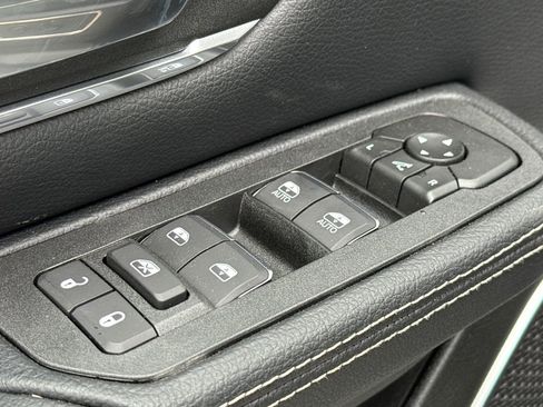 New 2026 RAM 1500 Laramie AWD/4WD image 20