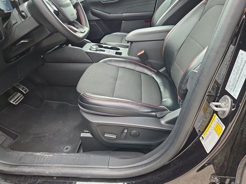 Certified 2024 Ford Escape ST-Line w/ Tech Pack #1 image 5