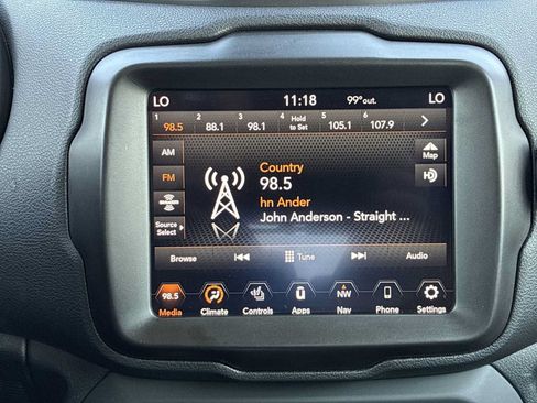 Used 2022 Jeep Renegade Trailhawk AWD/4WD image 12
