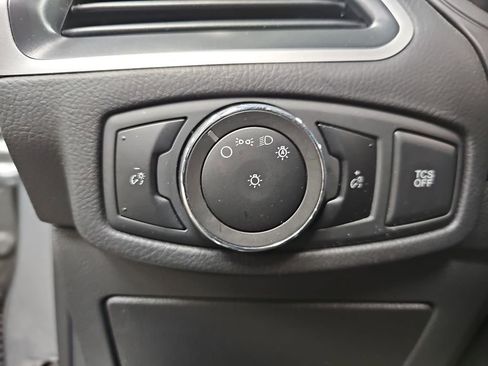 Used 2024 Ford Edge SEL image 23