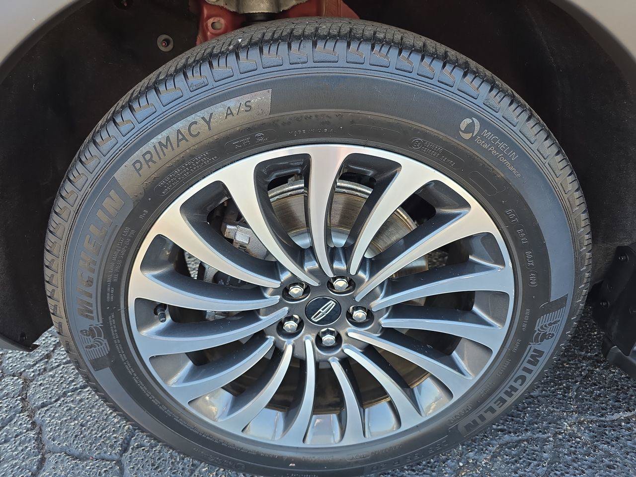 Used 2021 Lincoln Aviator Reserve w/ Equipment Group 201A AWD/4WD image 17