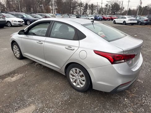 Used 2019 Hyundai Accent SE image 16