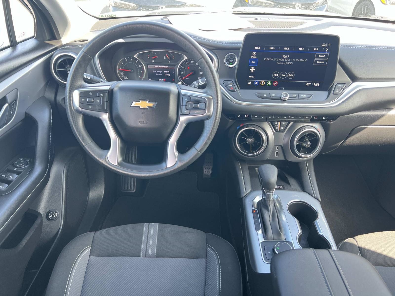 Used 2024 Chevrolet Blazer LT w/ Convenience Package FWD image 7
