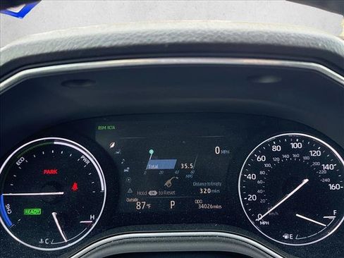 Used 2019 Toyota Avalon XLE w/ Moonroof Package FWD image 5