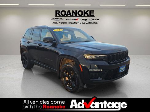 Used 2024 Jeep Grand Cherokee Limited w/ Luxury Tech Group II image 10