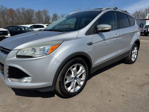 Used 2015 Ford Escape Titanium FWD image 9