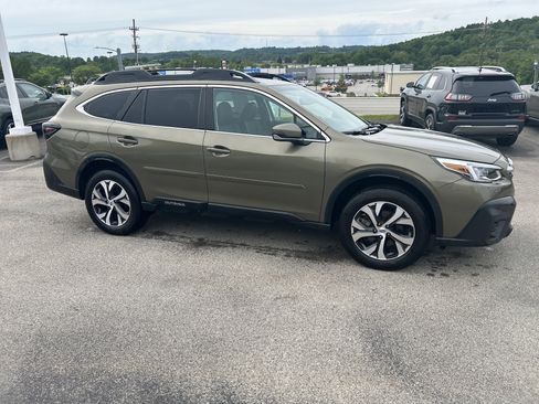 Used 2021 Subaru Outback Limited AWD/4WD image 5