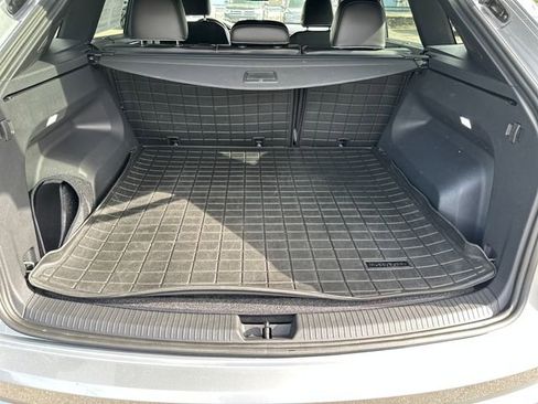 Certified 2024 Volkswagen Atlas Cross Sport SEL Premium R-Line AWD/4WD image 33