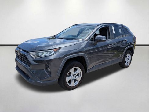 Used 2019 Toyota RAV4 XLE FWD image 8