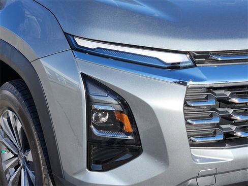 New 2026 Chevrolet Equinox LT w/ Convenience Package II image 9