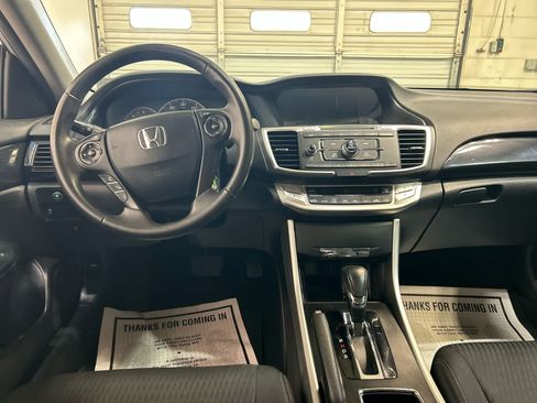 Used 2014 Honda Accord Sport image 4