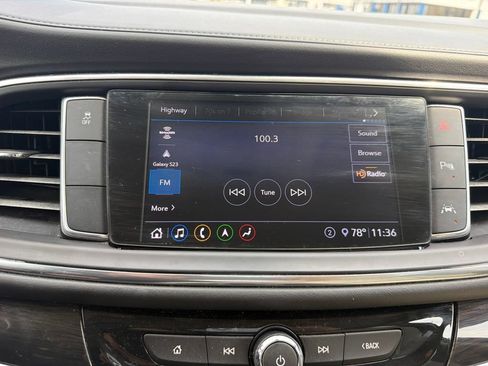Used 2020 Buick Enclave Premium FWD image 19