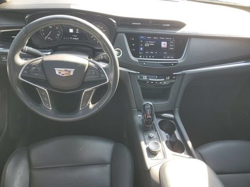 Certified 2023 Cadillac XT5 Premium Luxury w/ Technology Package AWD/4WD image 12