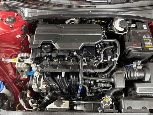 Used 2025 Hyundai Elantra SEL FWD image 36