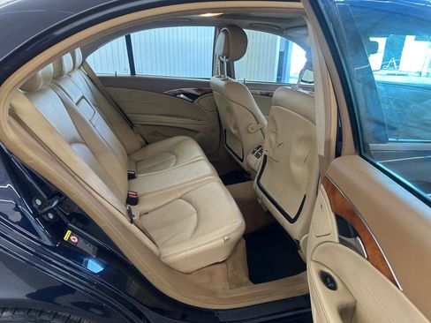 Used 2008 Mercedes-Benz E 350 4MATIC Sedan image 12