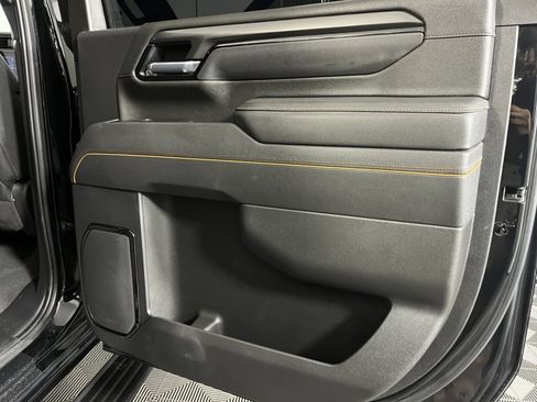 Used 2025 GMC Sierra 3500 AT4 w/ AT4 Premium Plus Package image 32