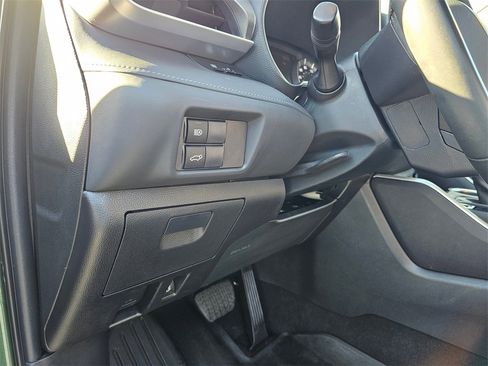 Used 2023 Toyota Highlander LE image 21