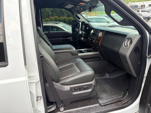 Used 2011 Ford F350 Lariat w/ Lariat Interior Pkg AWD/4WD image 6