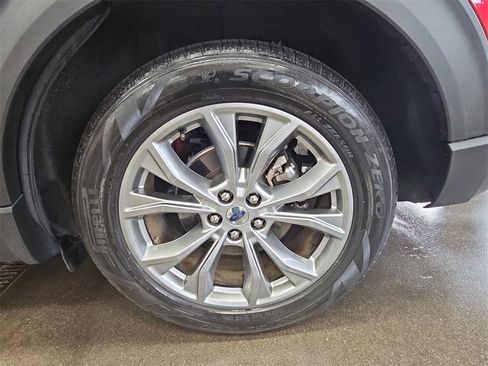 Used 2022 Ford Explorer Limited image 33