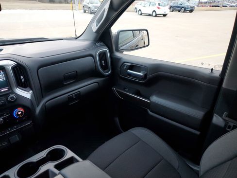 Used 2022 Chevrolet Silverado 1500 LT image 11