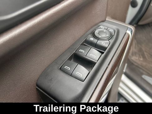 Used 2020 GMC Sierra 1500 SLT w/ SLT Convenience Package image 17