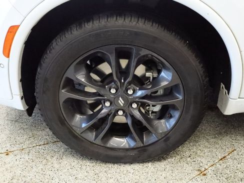 Used 2024 Dodge Durango GT image 11