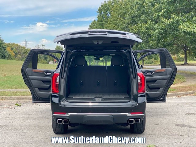 Used 2025 GMC Yukon Denali AWD/4WD image 46