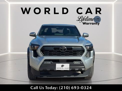 Used 2025 Toyota Tacoma TRD Off-Road image 8