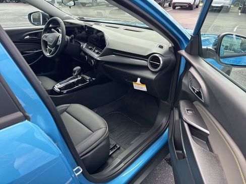 New 2026 Chevrolet Trax ACTIV w/ Driver Confidence Package FWD image 11