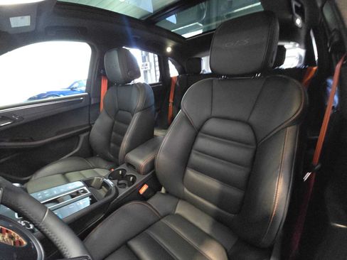 Used 2026 Porsche Macan GTS AWD/4WD image 23