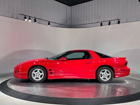 Used 1998 Pontiac Firebird Formula w/ Opt Pkg image 8
