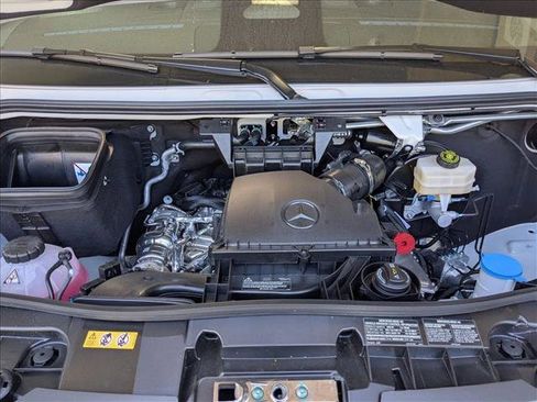 New 2025 Mercedes-Benz Sprinter 2500 image 17