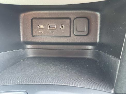 Used 2022 Chevrolet Equinox LS FWD image 20