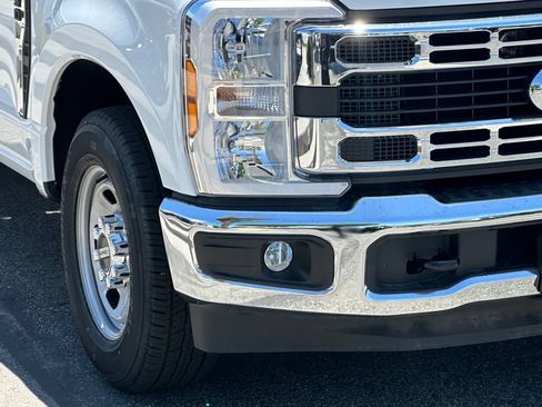 New 2025 Ford F350 XL w/ XL Chrome Package RWD image 11