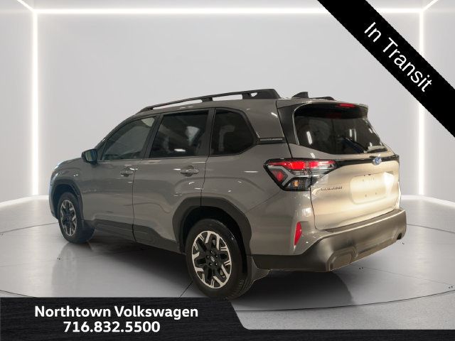 Used 2025 Subaru Forester Premium AWD/4WD image 3