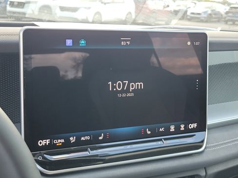 New 2026 Volkswagen Tiguan SE image 28