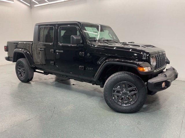 New 2026 Jeep Gladiator Sport AWD/4WD image 1