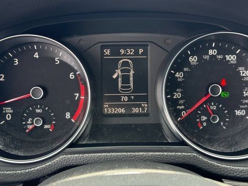 Used 2017 Volkswagen Passat 1.8T SE FWD image 20