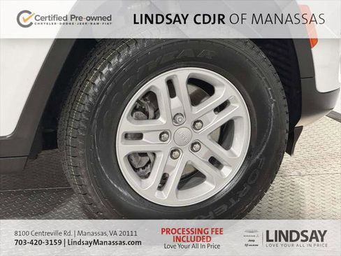 Certified 2023 Jeep Grand Cherokee Laredo image 8