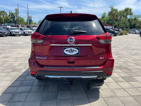 Used 2018 Nissan Rogue SV FWD image 5