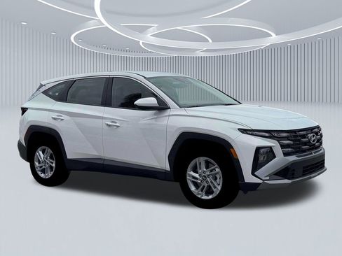 New 2026 Hyundai Tucson SE image 10