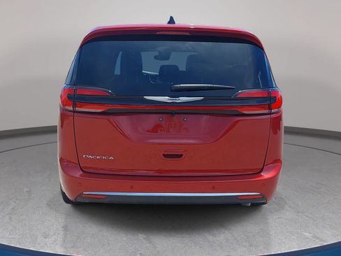 New 2026 Chrysler Pacifica Select FWD image 6