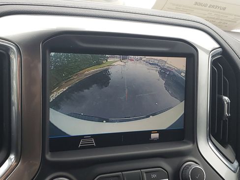 Used 2022 Chevrolet Silverado 2500 LT w/ Convenience Package image 24