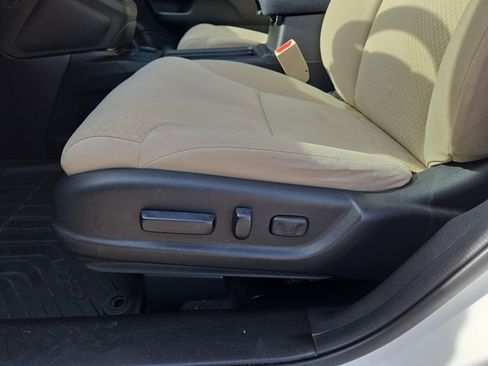 Used 2015 Honda CR-V EX image 17